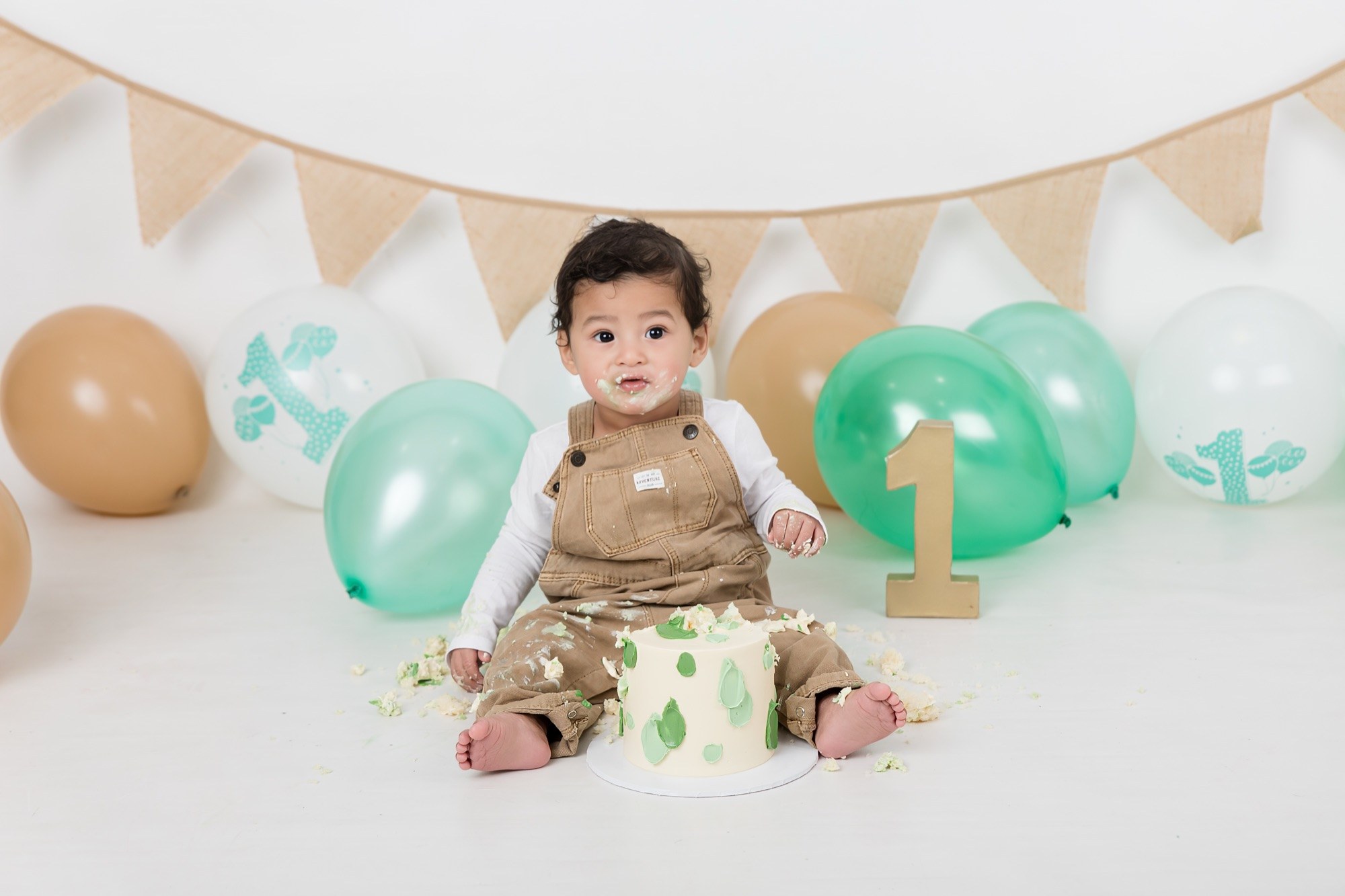 Cake Smash Photography — Faithful Photography Sydney